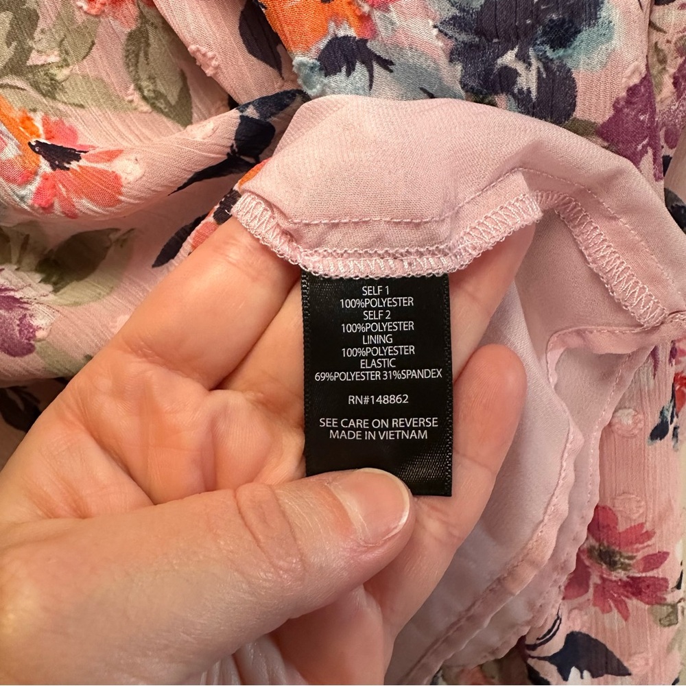 Torrid Women’s Pink V-Neck Peplum Chiffon Click Dot Smocked Floral Top Sz 3X - Picture 5 of 7